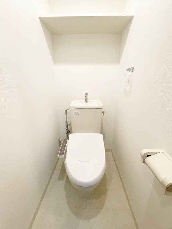 Room image 8