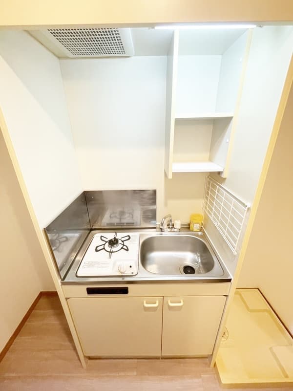Room image 9