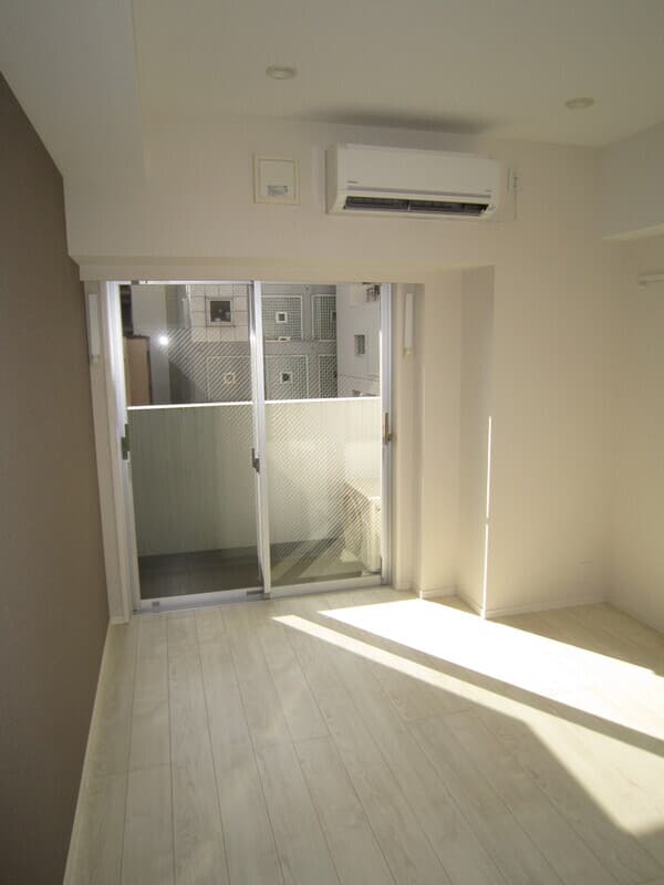 Room image 11