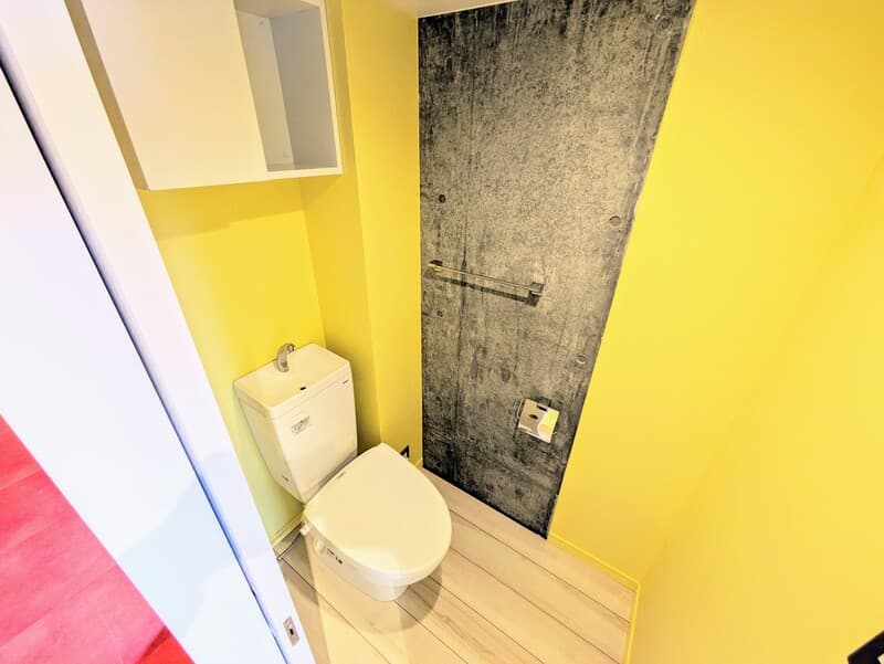 Room image 10