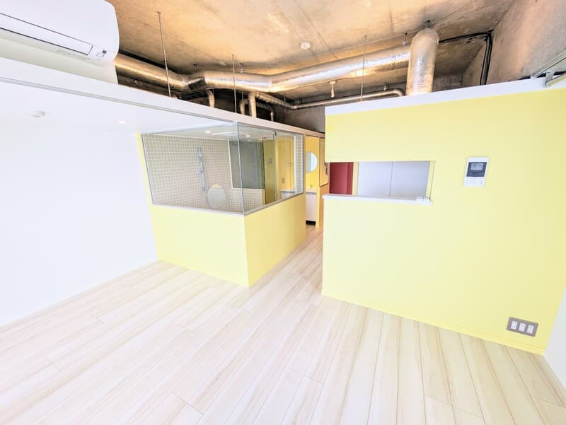 Room image 16