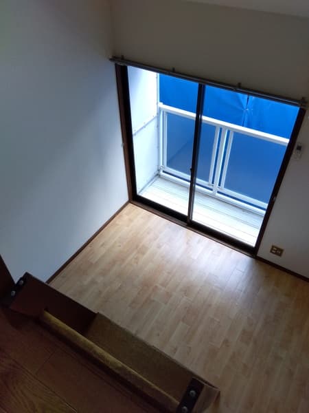 Room image 10