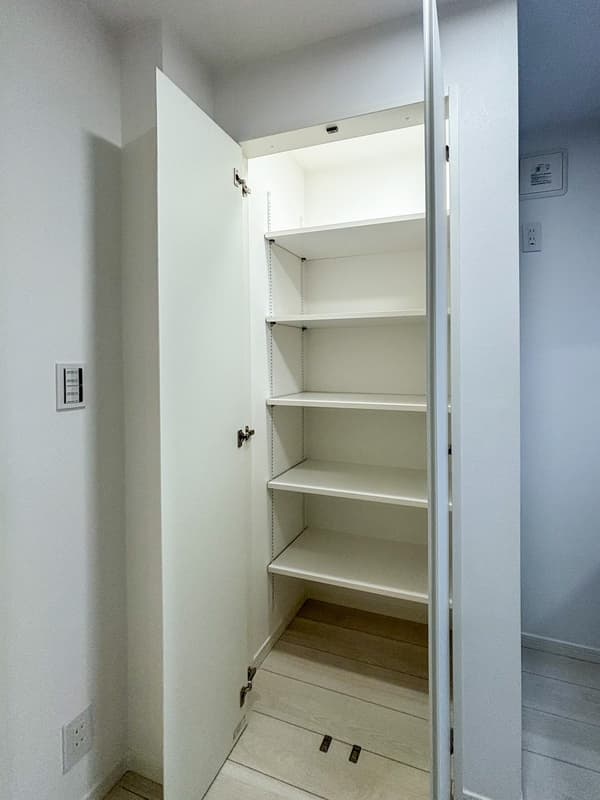 Room image 11
