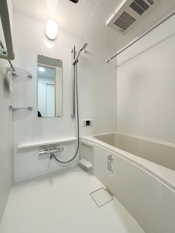 Room image 13