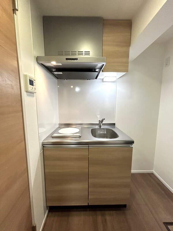 Room image 8