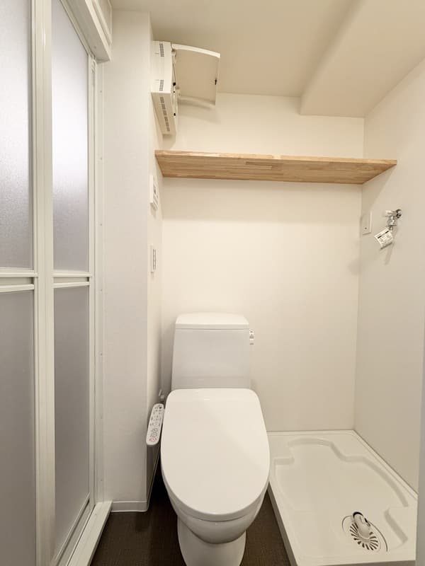 Room image 9