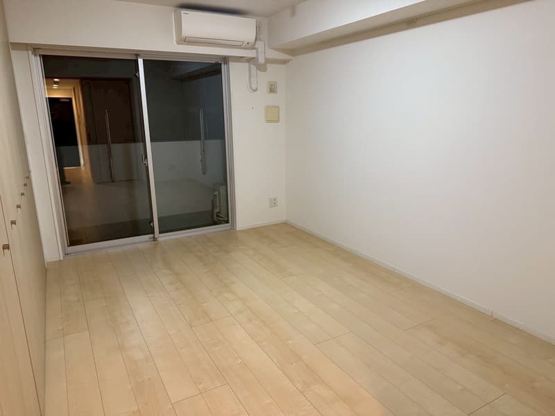 Room image 12