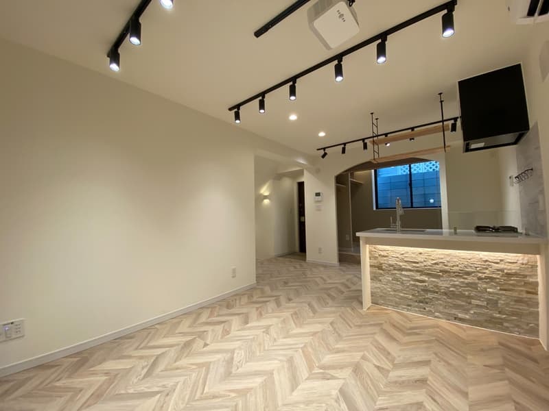 Room image 9
