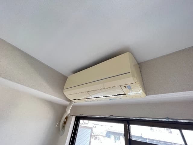 Room image 16