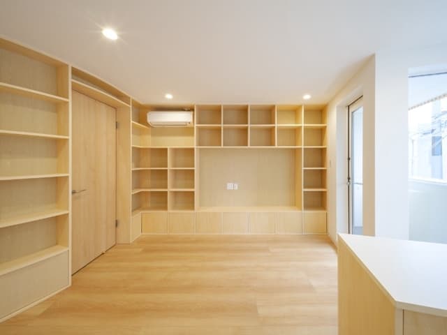 Room image 8