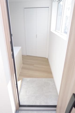 Room image 13