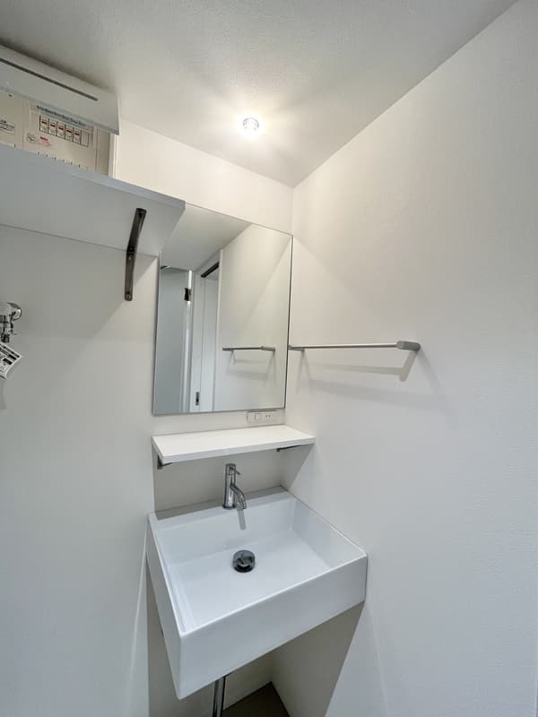 Room image 9