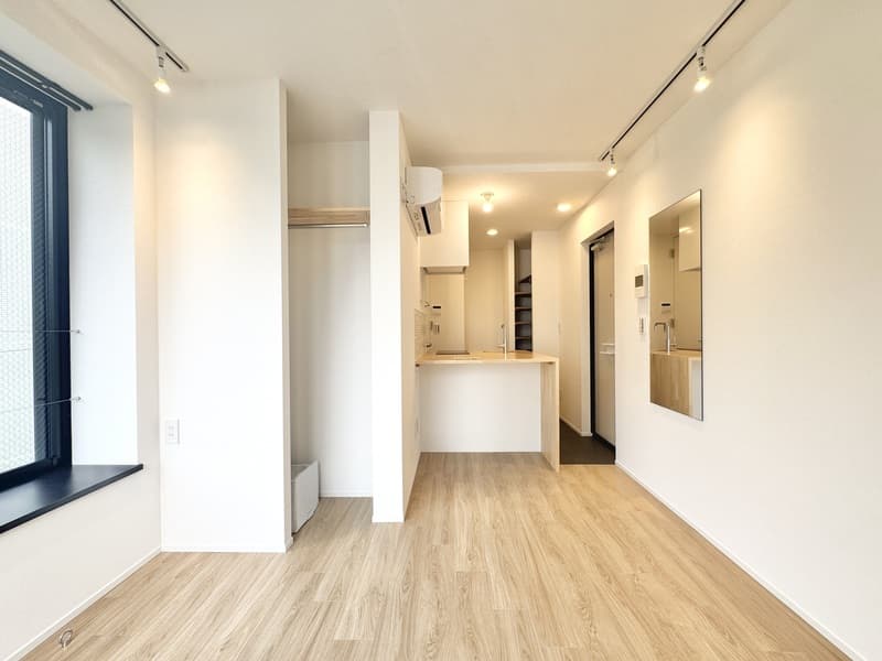 Room image 10