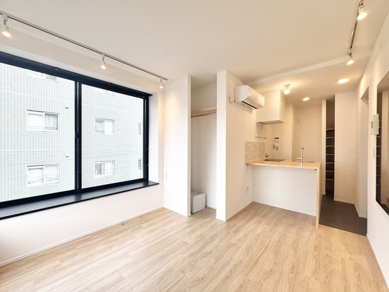 Room image 9