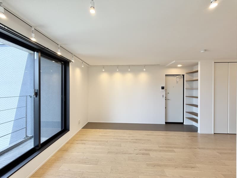 Room image 9