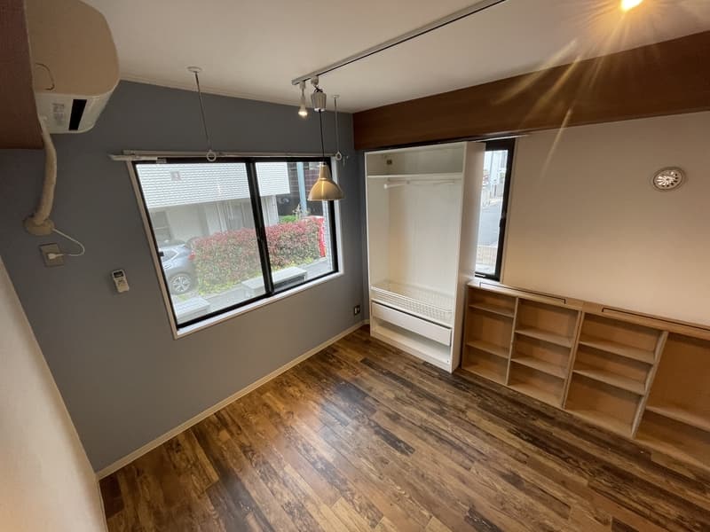 Room image 10