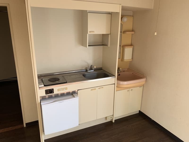 Room image 8
