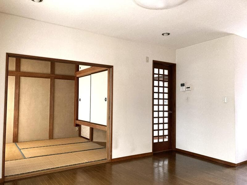 Room image 15