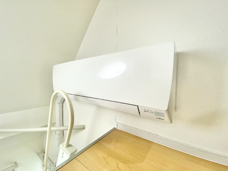 Room image 13
