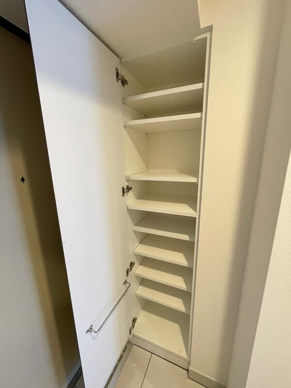Room image 10