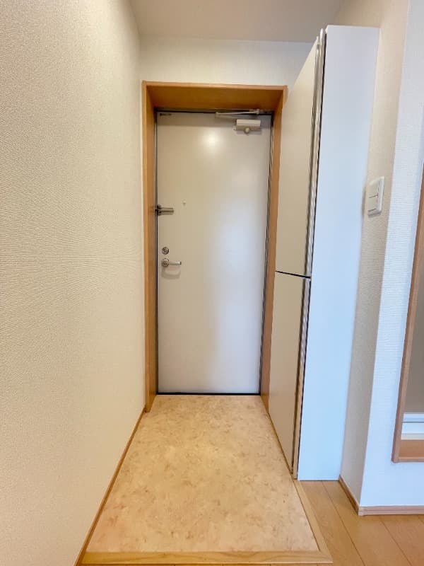 Room image 12