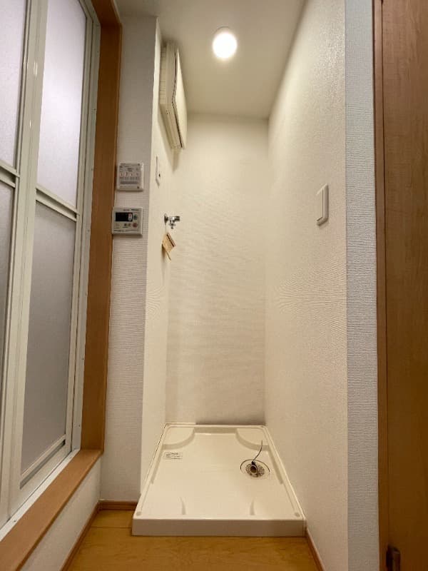 Room image 13