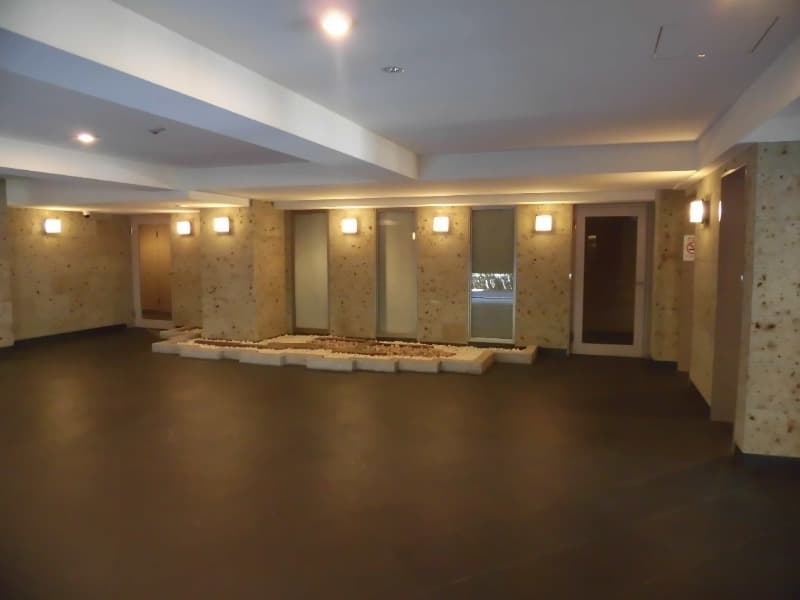 Room image 15