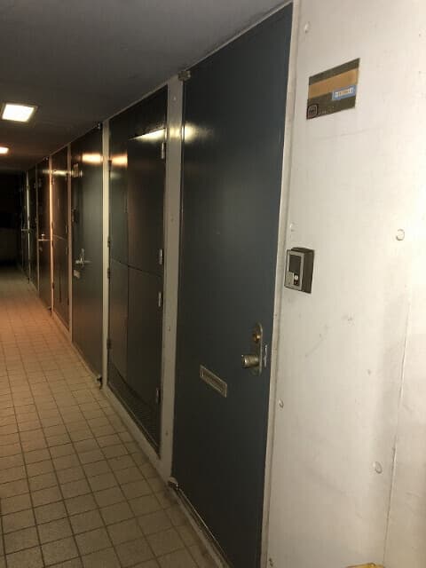 Room image 11