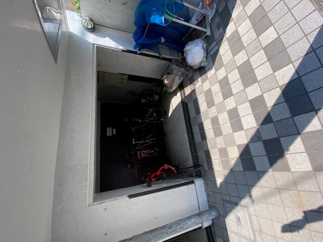 Room image 12