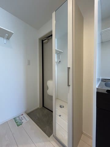 Room image 9