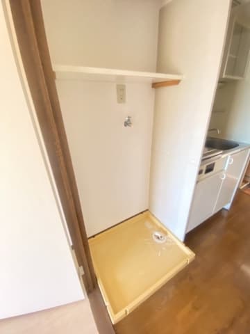 Room image 13