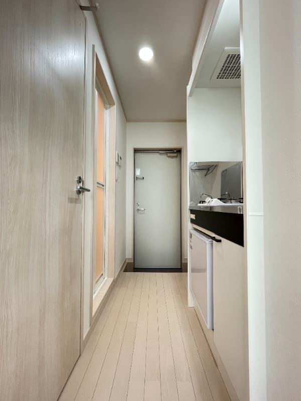 Room image 8