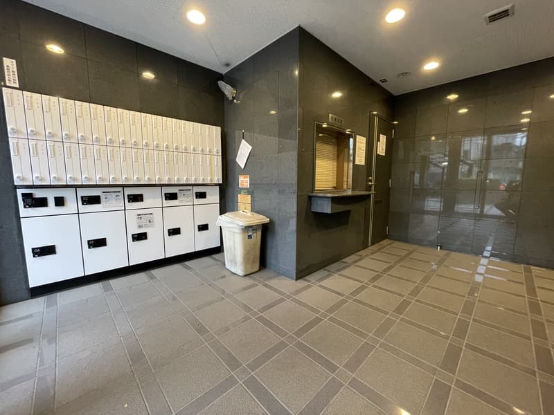 Room image 11