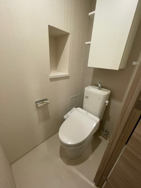 Room image 8