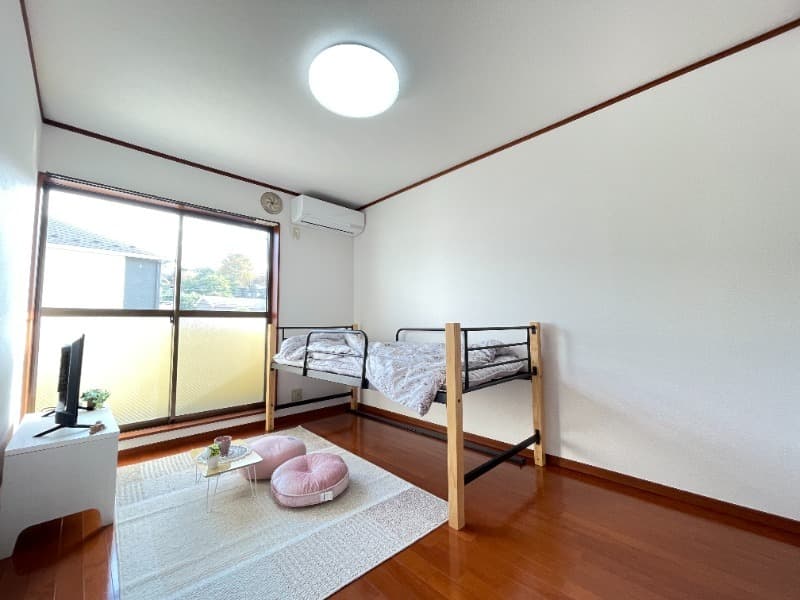Room image 15