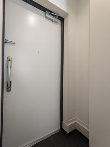 Room image 11