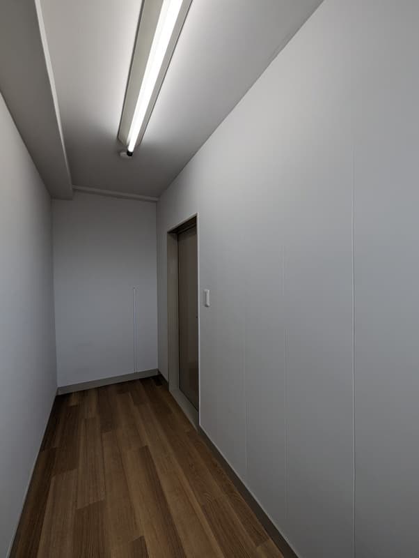 Room image 11