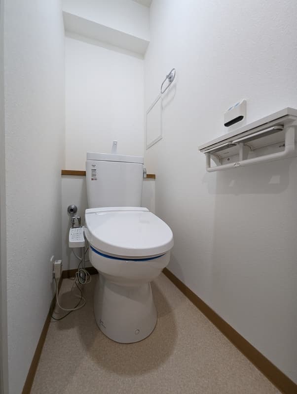 Room image 12