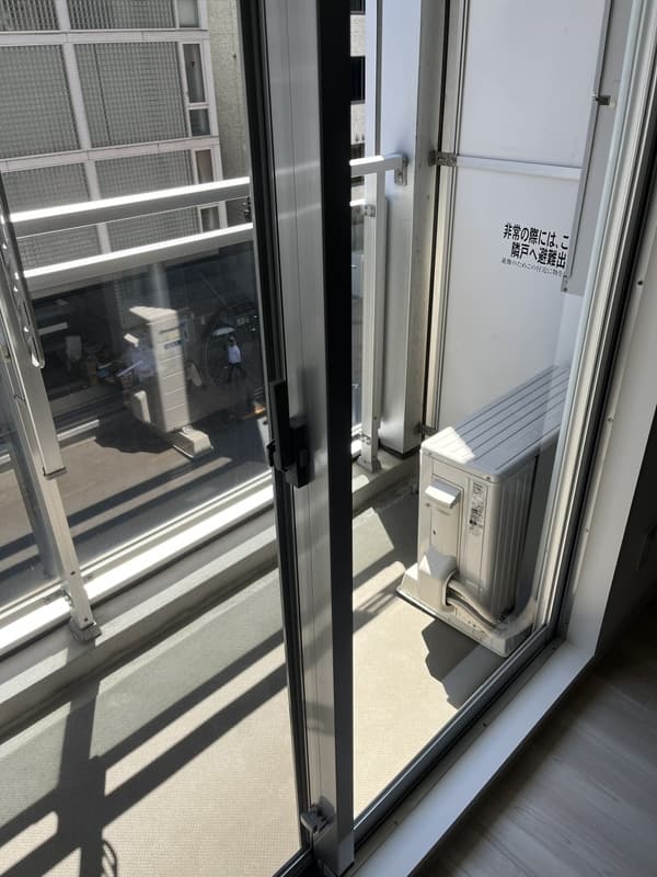 Room image 12