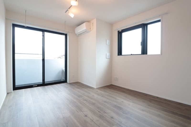 Room image 13
