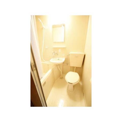 Room image 10