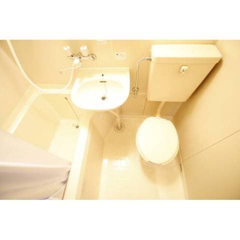 Room image 11
