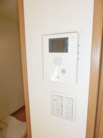 Room image 13