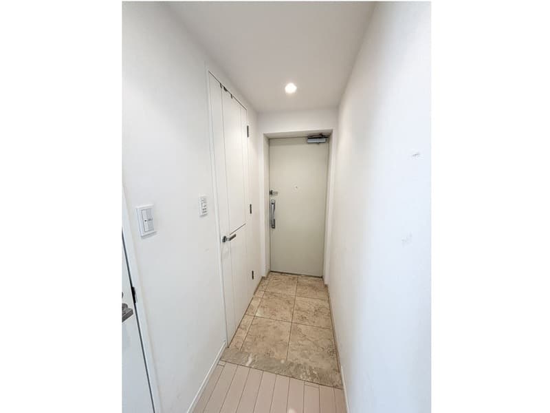 Room image 14
