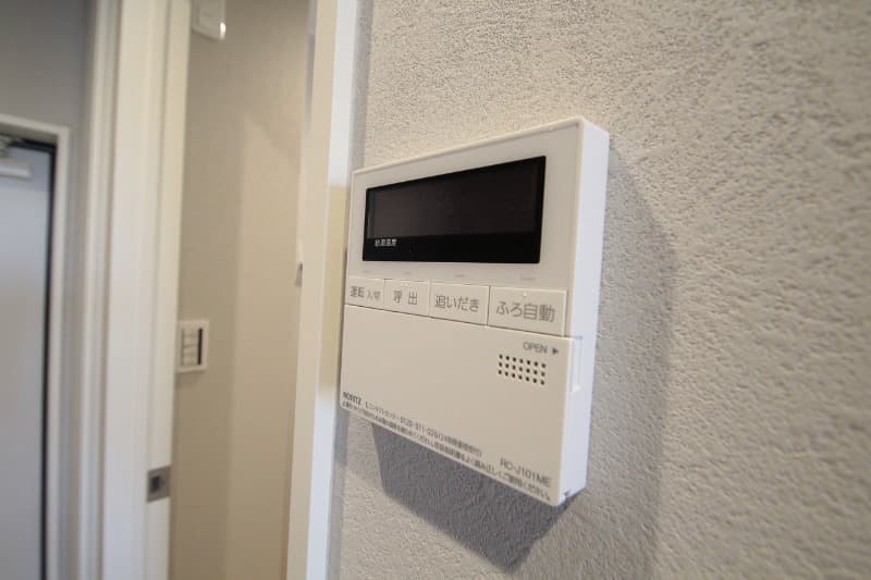 Room image 16