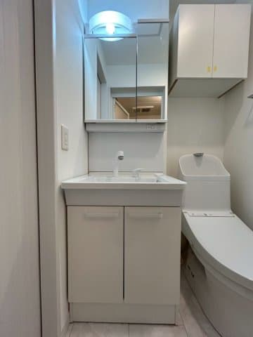 Room image 8