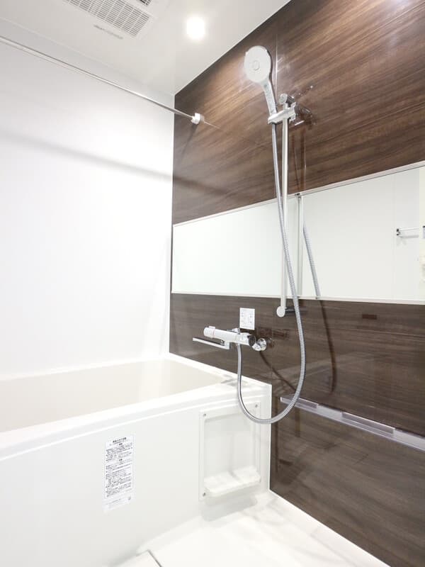 Room image 9