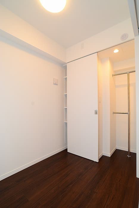Room image 12