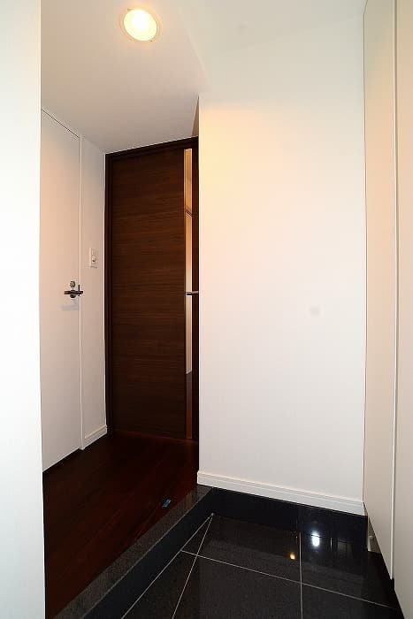 Room image 14