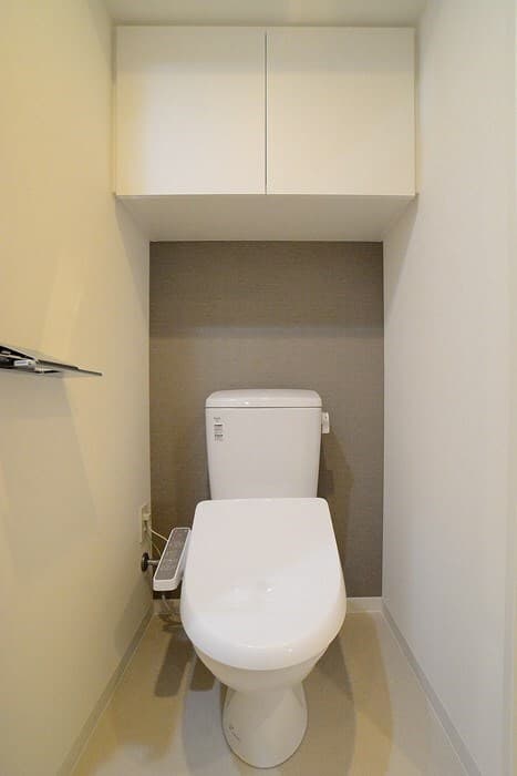 Room image 8